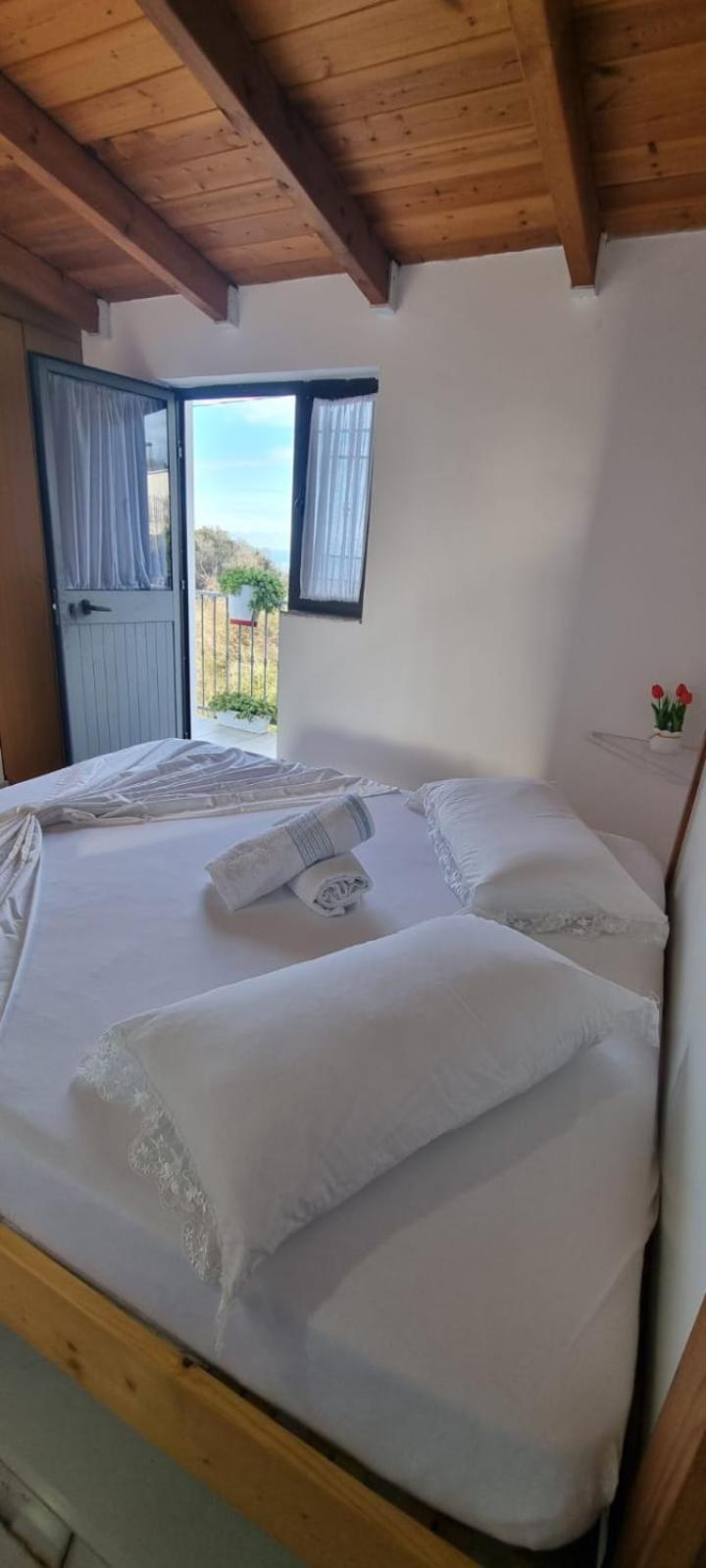 Hotel Restorant Olti Shetaj Екстер'єр фото